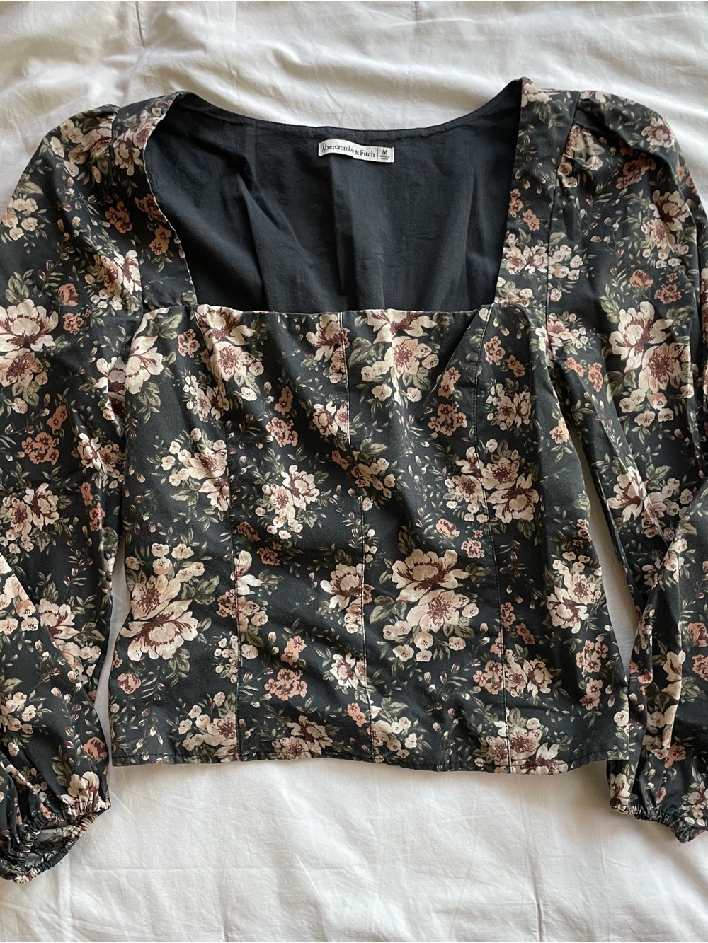 Abercrombie & Fitch Black Floral Square-Neck Puff Sleeve Top Size Medium - Picture 3 of 4